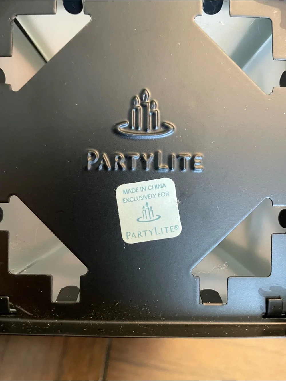 PartyLite Black Leaf Cutout Lantern Candle Holder Very Good Condition - Picture 7 of 7